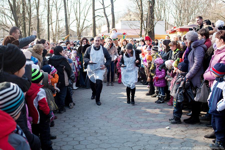 «Блинный бег»: первый городской забег с блинами на Масленицу (+видео)