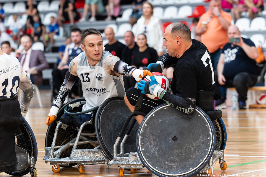 «Серебро» дороже «золота»: в Калининграде впервые боролись за Кубок по регби на колясках (фото)