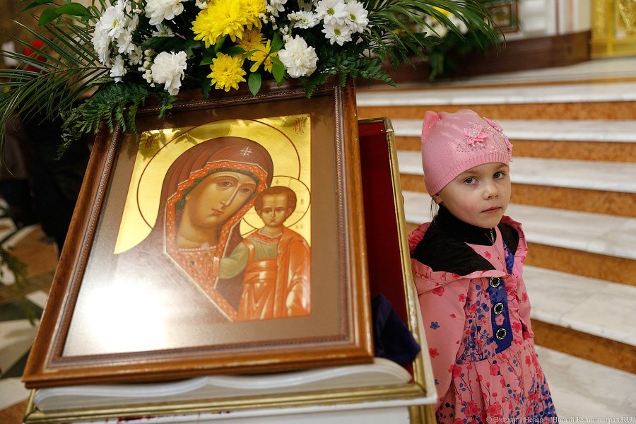 «Цветики да вербочки»: как прошло богослужение в Вербное воскресенье (фото)