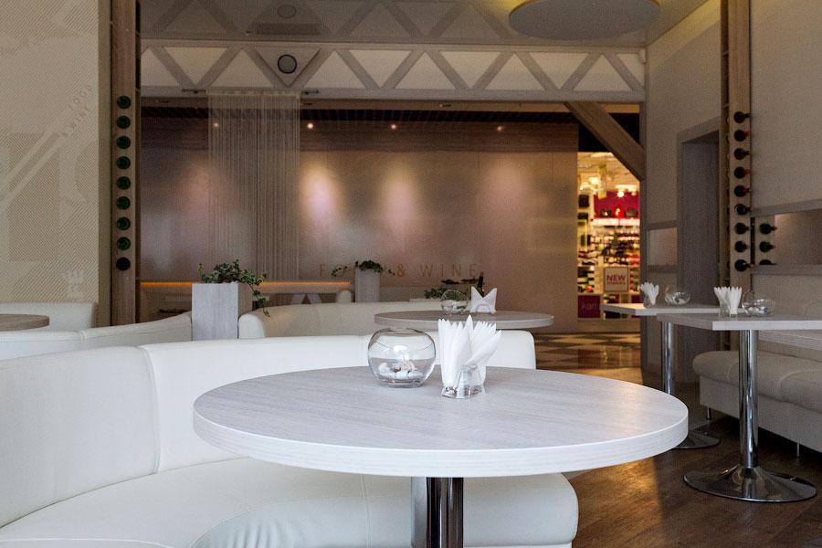 Новое место: «Weiss Cafe» в торговом центре «Мега»