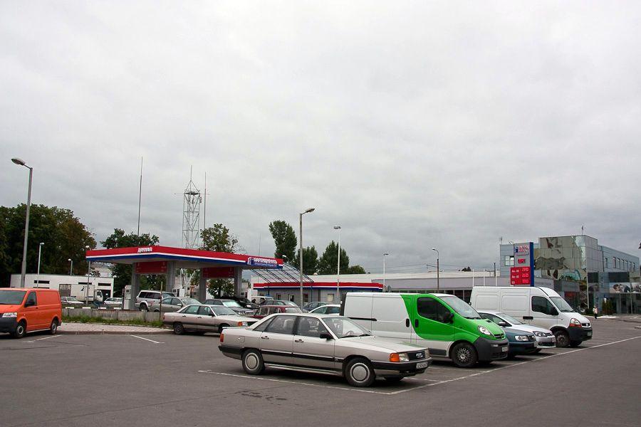 По следам Первой мировой: крупнейшее воинское захоронение закатали под асфальт