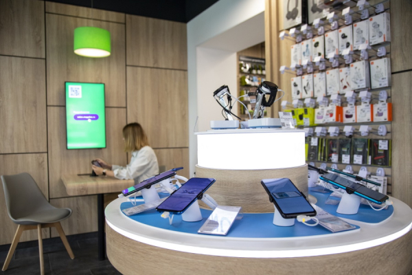 «МегаФон» разработал новый формат оплаты покупок в салонах связи