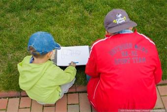 Депутаты сочли повышение пособия детям-инвалидам на 400 рублей слишком маленьким