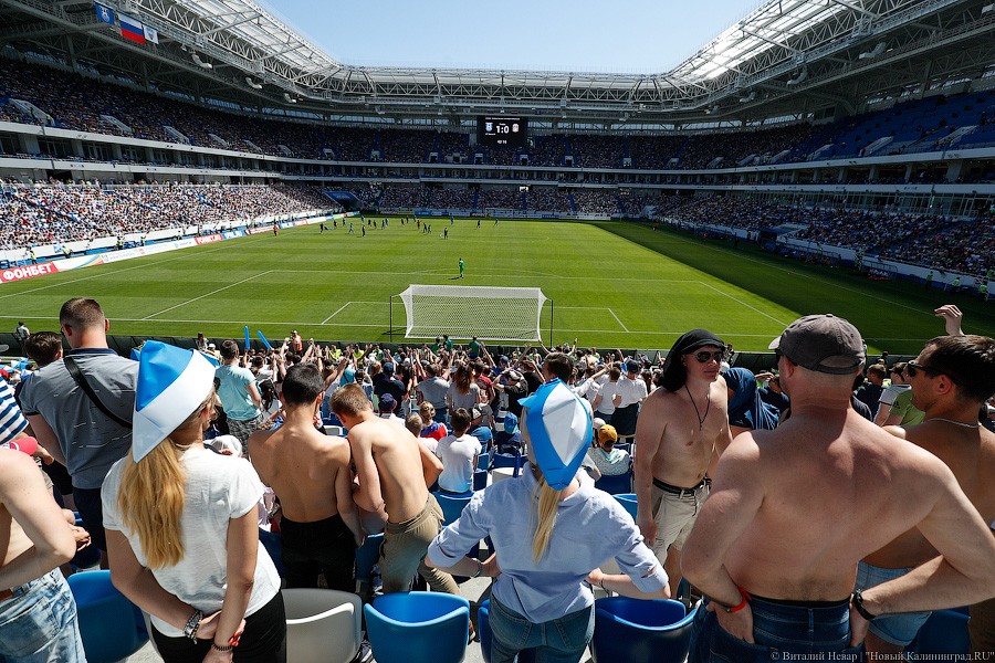 В обмен на пробки: церемония открытия и матч «Балтика» — «Тюмень» (фото)
