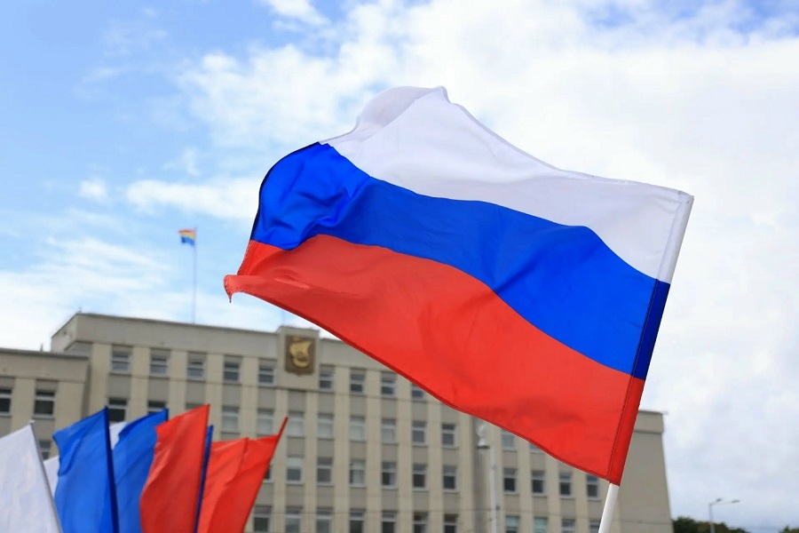 Власти Калининграда уведомили о переносе места празднования Дня флага в субботу
