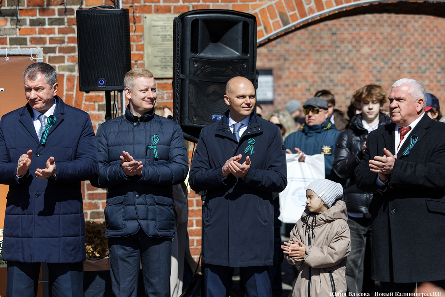 Знамя над бастионом: в Калининграде прошла реконструкция взятия башни Дона (фото)