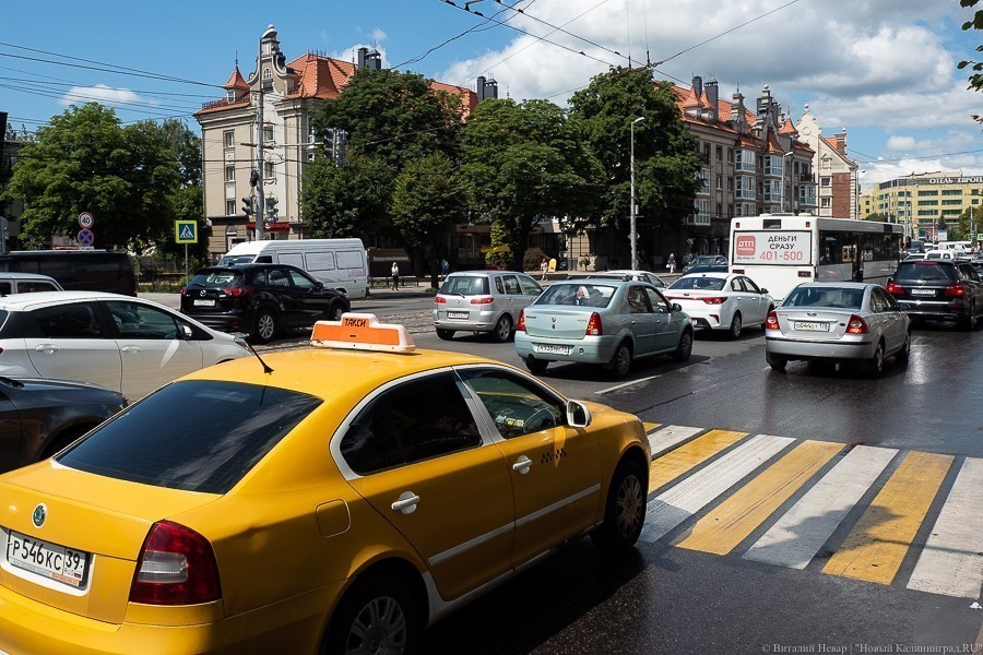 Из-за перекрытия Киевской таксисты отказываются от заказов в бывшем Балтрайоне