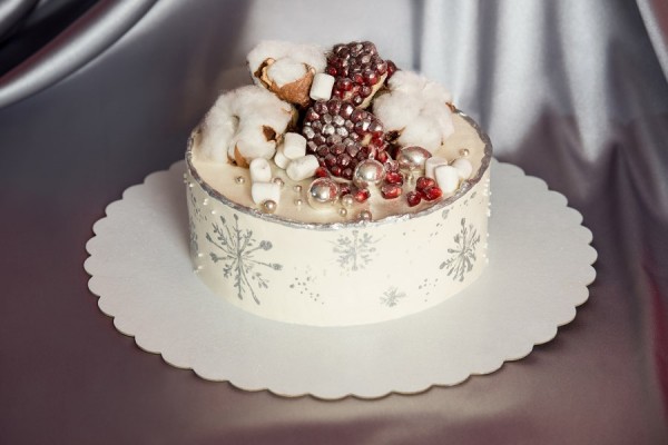 Порадуйте близких невероятно вкусным тортом от кондитерской «Шарлотта»