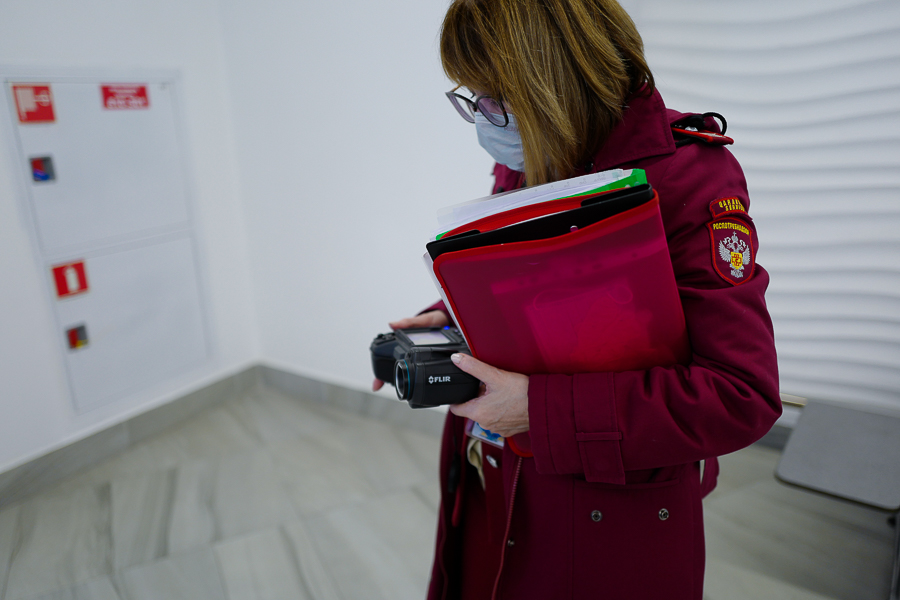 Власти области: говорить о сроках отмены масок не можем, Роспотребнадзор еще не ответил