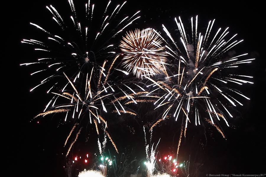 Прежние проблемы на новом месте: в Калининграде начался чемпионат фейерверков