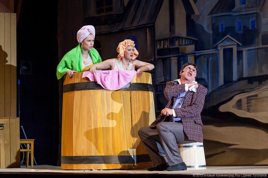 «Ревизор приехал»: фоторепортаж с репетиции спектакля «К нам едет ревизор»