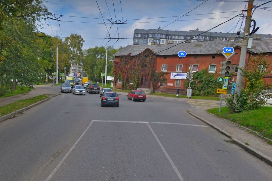 В Калининграде на полторы недели закрывают перекрёсток Судостроительной — Инженерной