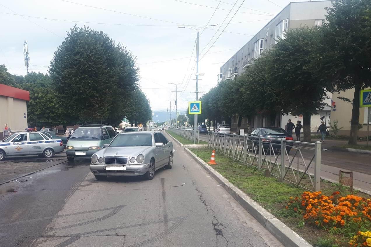 В Светлом «Мерседес» сбил на пешеходном переходе школьницу