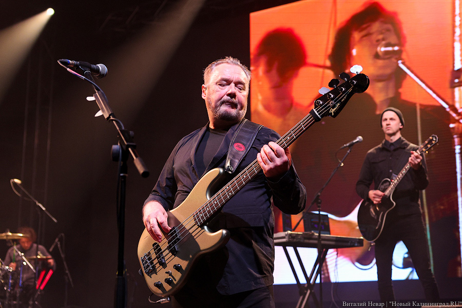 В Калининграде прошёл концерт группы «Кино». Голос Виктора Цоя оцифровали (фото)