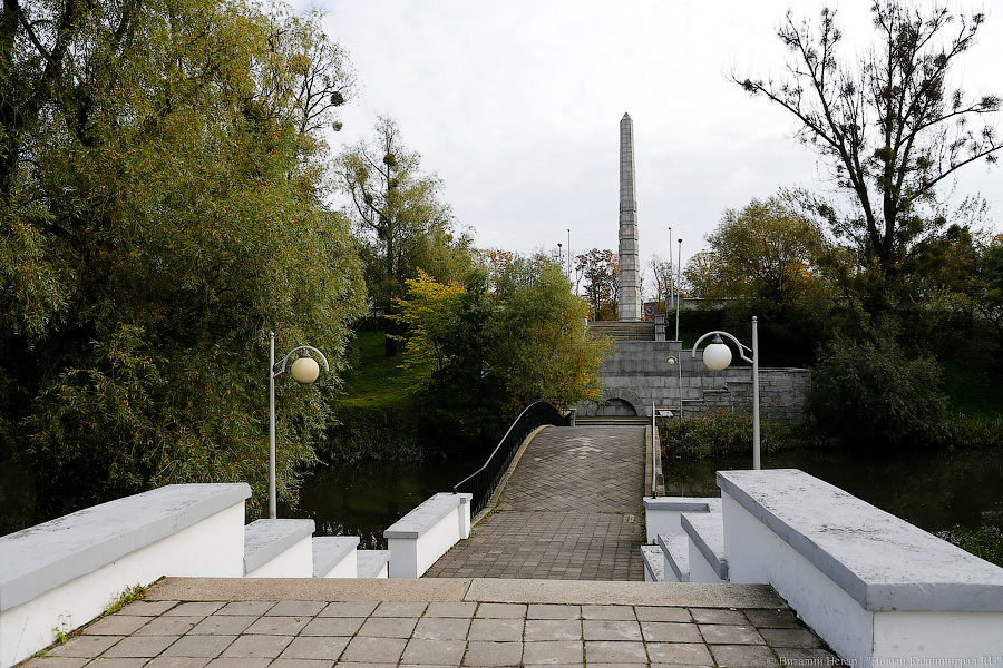 Дошли до Путина: что известно о вандализме на мемориалах в Калининграде