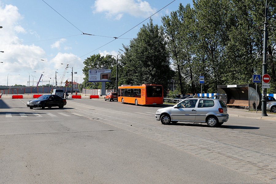 Прохода нет: Высокий мост на Остров закрыт на реконструкцию (фото)