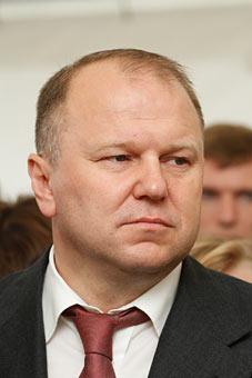 Цуканов: нужно подсчитать ущерб соцучреждений и жилого фонда от урагана