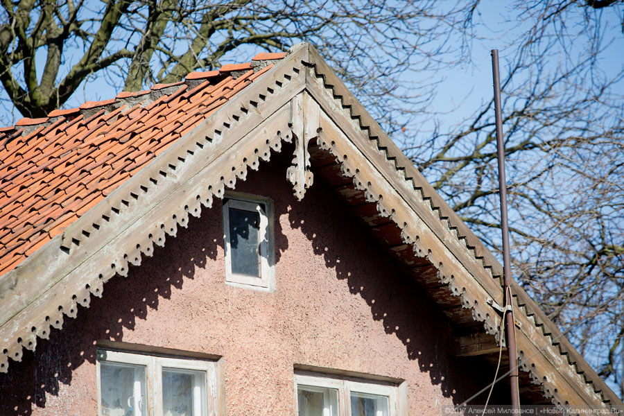 Кранц под снос: власти Зеленоградска освобождают центр от старых домов (фото)