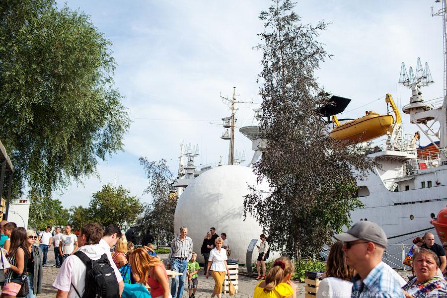 Хлеб насущный: как прошел маркет бургеров в Музее Мирового океана