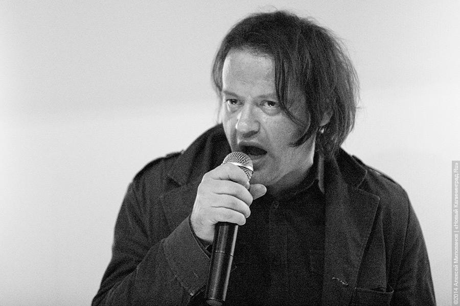 «Маяковский уходил так же»: вечер стихов Лёхи Никонова в Калининграде
