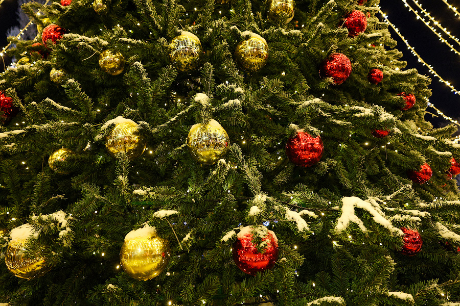 И вновь красота: как Зеленоградск украсили к Новому году (фото)