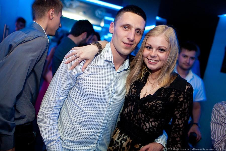 Бикини-пляж: в «Платинуме» прошел показ купальников