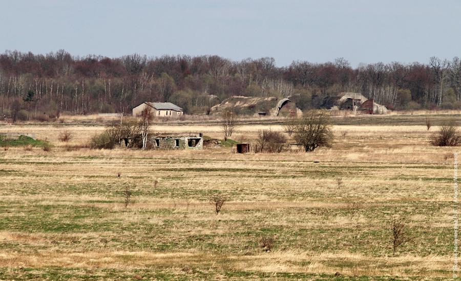 "Пустые дома: аэродром под Южным": фотопроект "Нового Калининграда.Ru"