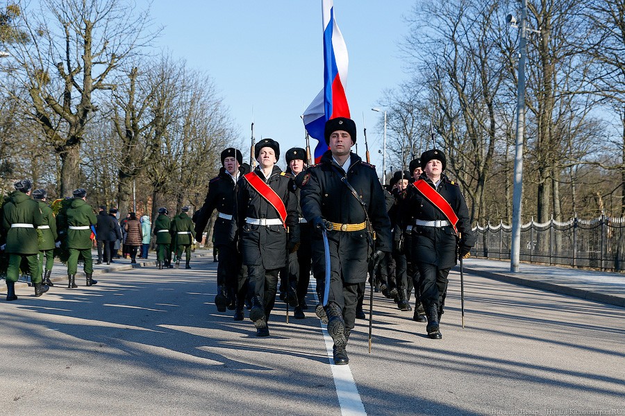 Холодное утро 23-го: в Калининграде почтили память воинов-героев