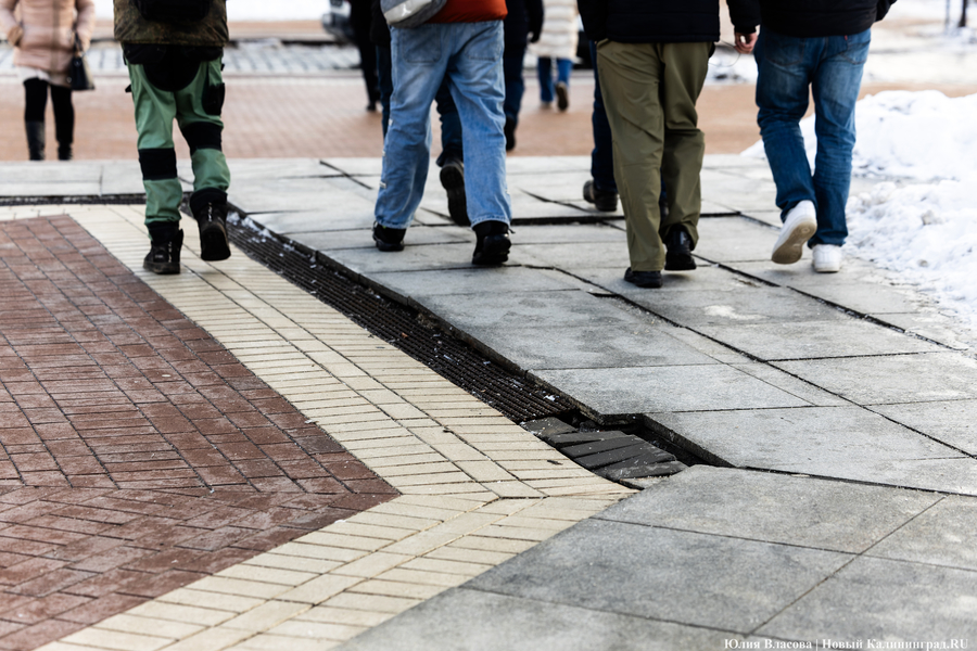 Горвласти о состоянии площади Победы: после 20 лет эксплуатации нужна реконструкция (фото)