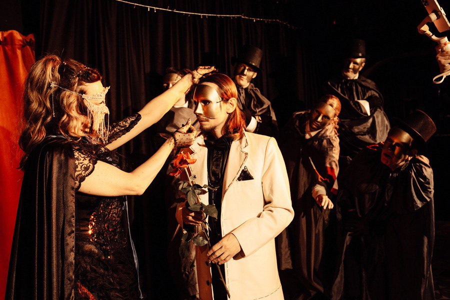 19 апреля, в субботу, состоится спектакль «Князь» по роману Достоевского «Идиот»