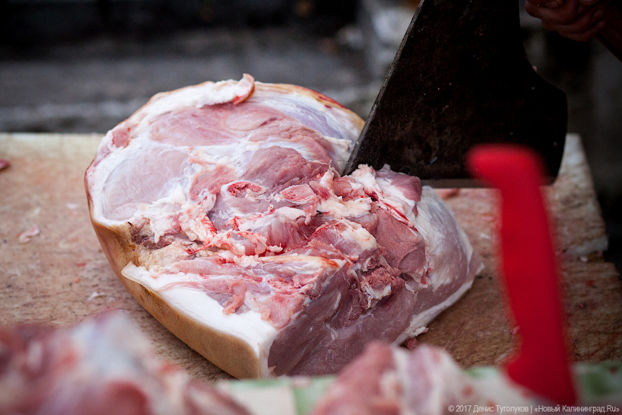«Лучше рубить, чем убивать»: калининградский мясник о себе и своей работе