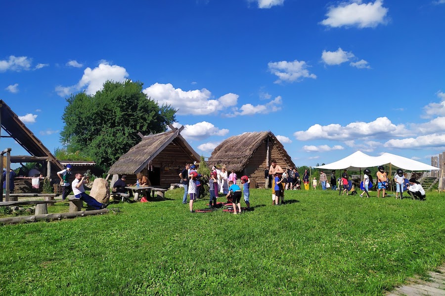 Власти обещают городищу Ушкуй 10 млн рублей на дорогу и парковку