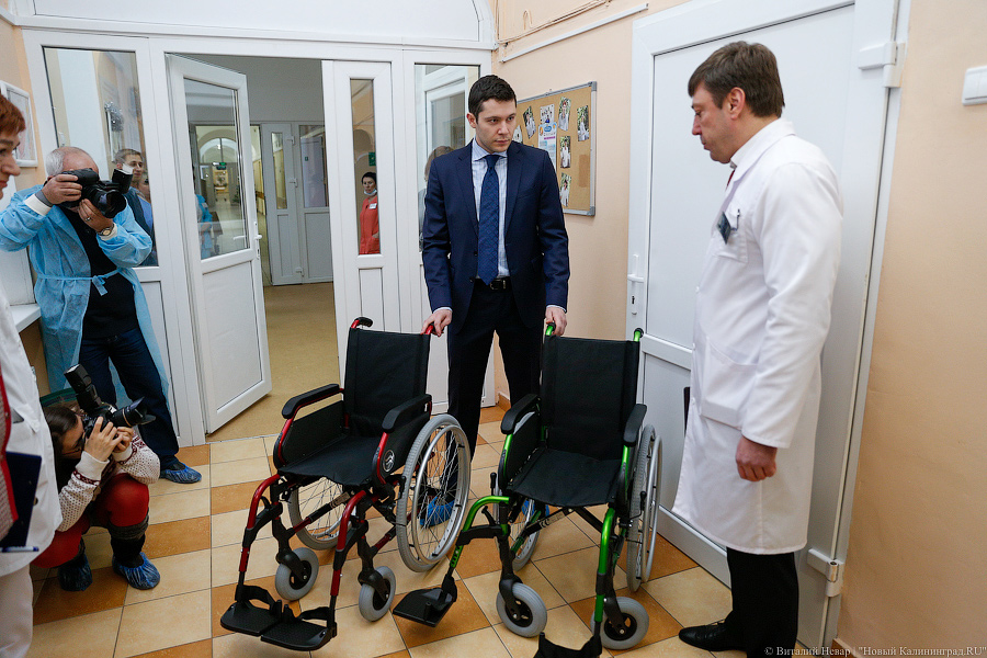 «Покажите мне, где плохо»: как глава региона с Детской областной знакомился