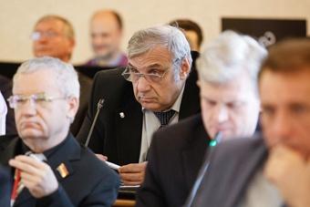 «Люди собственными руками убивают свою партию»: что происходит с областным отделением КПРФ