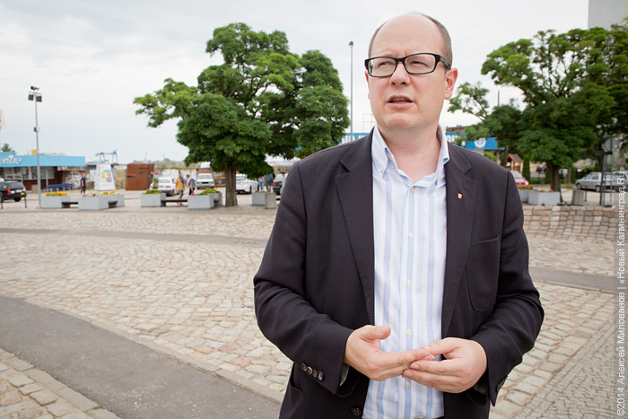 Мэр Гданьска получил ранения в сердце и брюшную полость