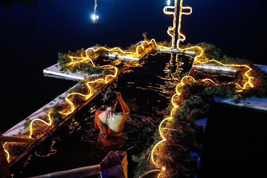 Крещенские купания в стабильный «плюс»: фоторепортаж «Нового Калининграда» (фото)