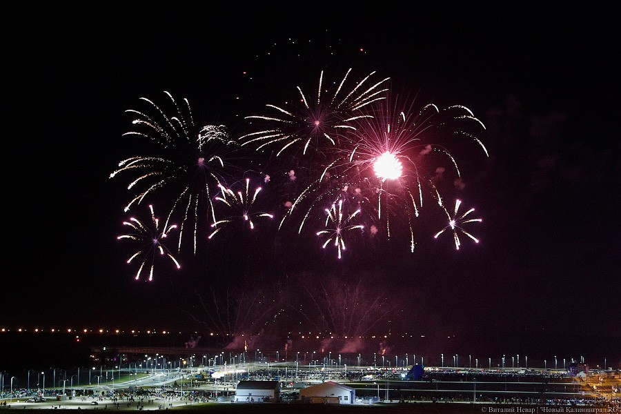 Прежние проблемы на новом месте: в Калининграде начался чемпионат фейерверков