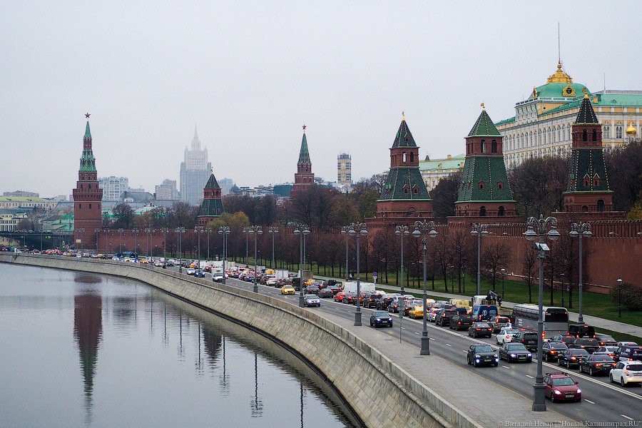 Москвичи вышли с одиночными пикетами в защиту крымских татар