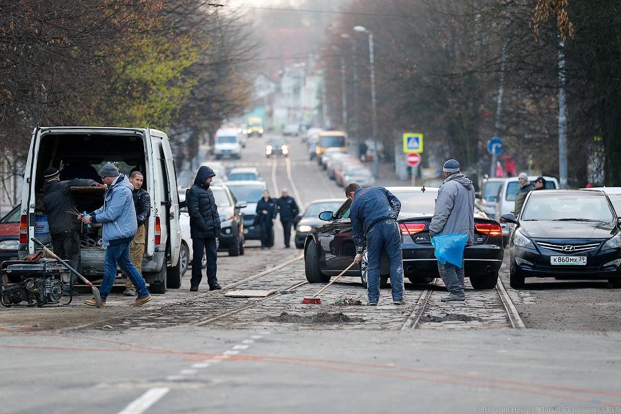 Отбойник на табуретке: мост на улице Киевской открыли для транспорта