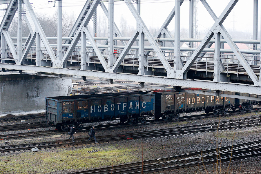 На Суворова без перемен: как «едет» мост через неделю после открытия 