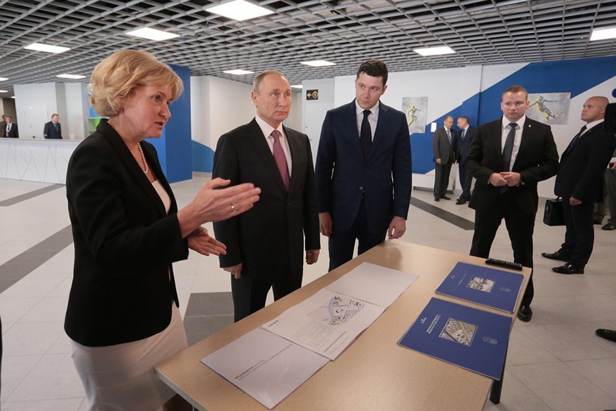 Власти: застройщик музейного комплекса на Острове начал исследование грунтов