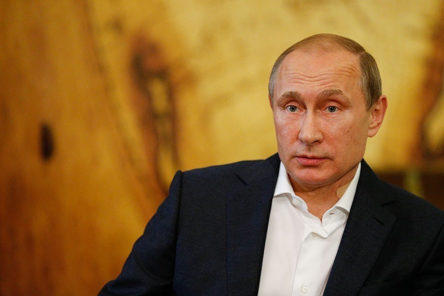 Путин призвал выпускников школ не ограничиваться в будущем «лайками» в соцсетях