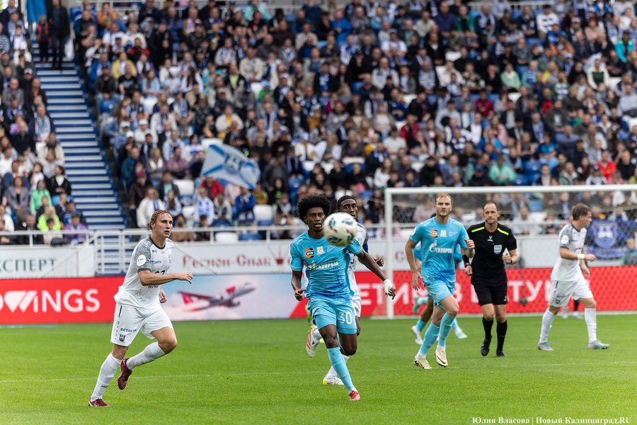 Ничья и второе место в РПЛ: как «Балтика» и «Зенит» сыграли в Калининграде (фото)