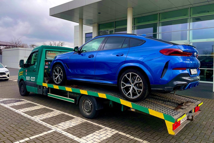 Эвакуатор в Калининграде: куда обратиться за надежной помощью на дороге