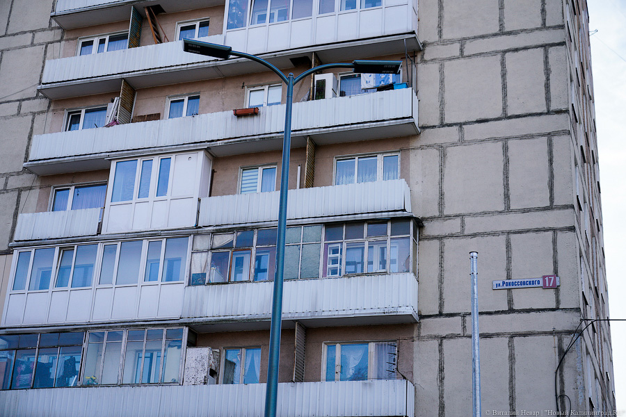 Как выглядит обновленная пешеходная зона на улице Рокоссовского без снега (фото)