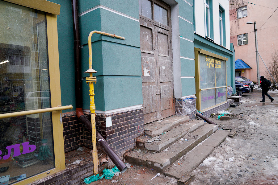 В Калининграде завершается капремонт исторического дома с аркой на ул. Багратиона (фото)