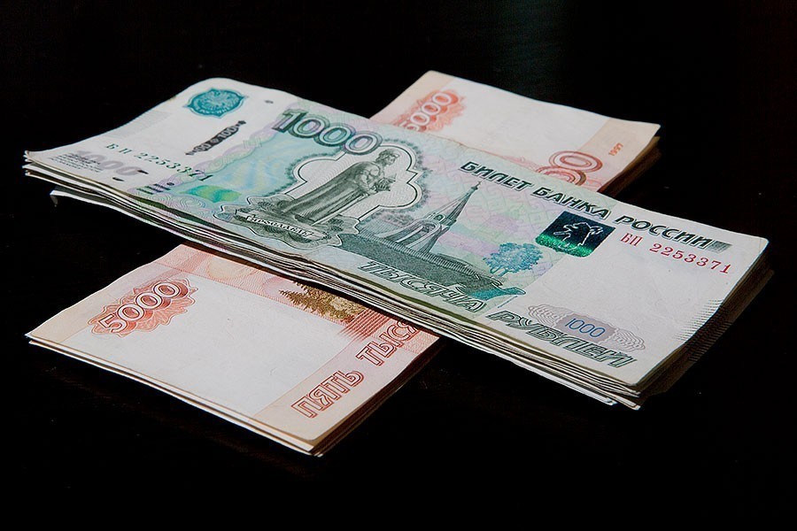 Российский фондовый рынок после санкций подешевел на 820 млрд руб.