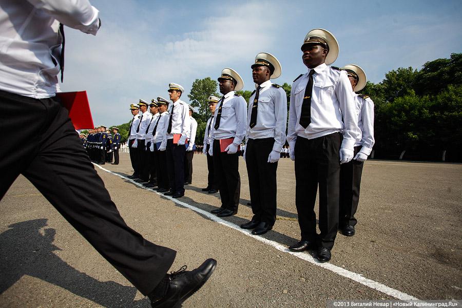 В кильватерном гордом строю: в БВМИ прошёл выпуск лейтенантов