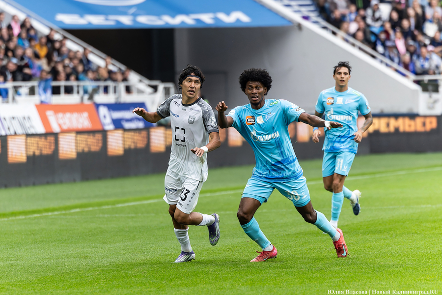Ничья и второе место в РПЛ: как «Балтика» и «Зенит» сыграли в Калининграде (фото)