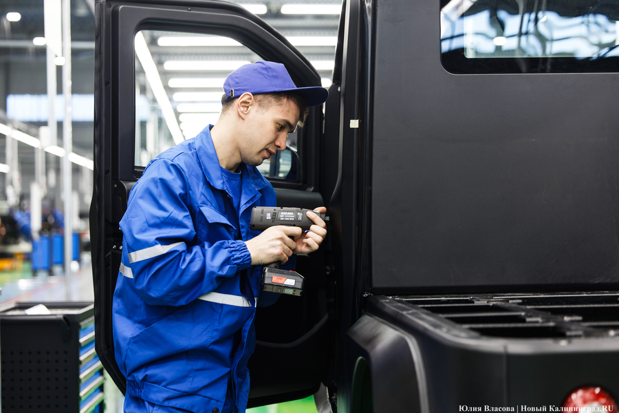 Автокомпоненты и электромобили: как на «Автоторе» новый кластер запускали (фото)